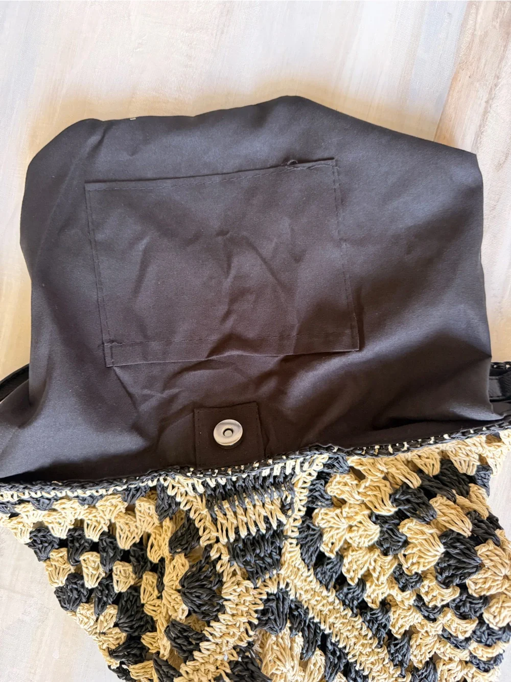 NWOT Boho Crochet Straw Hobo Bag Black Cream Granny Square Geometric